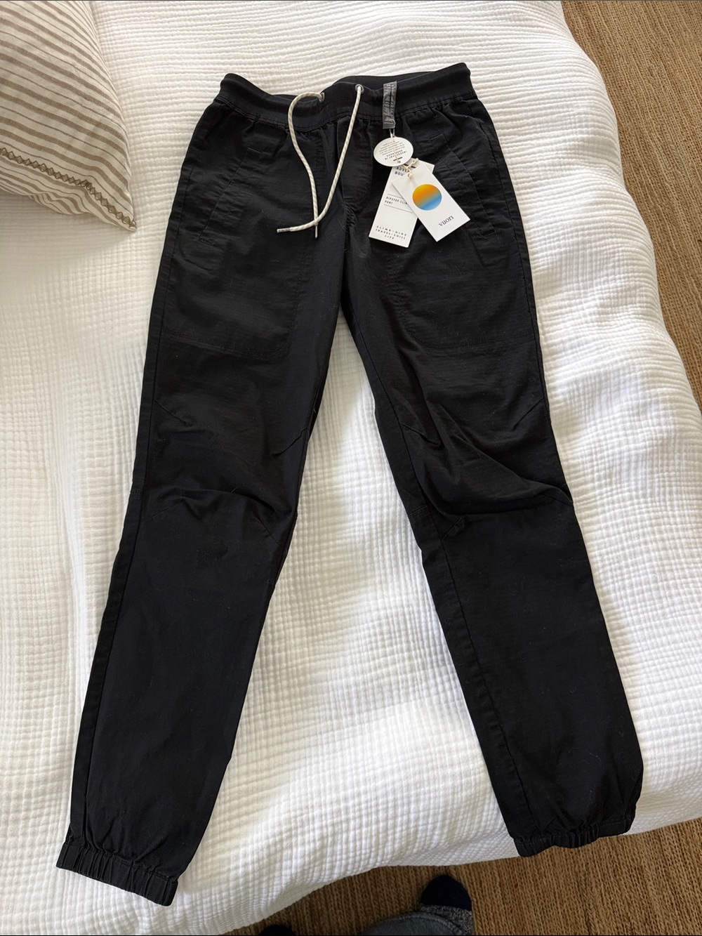 NWT Vuori Ripstop Traveler Jogger